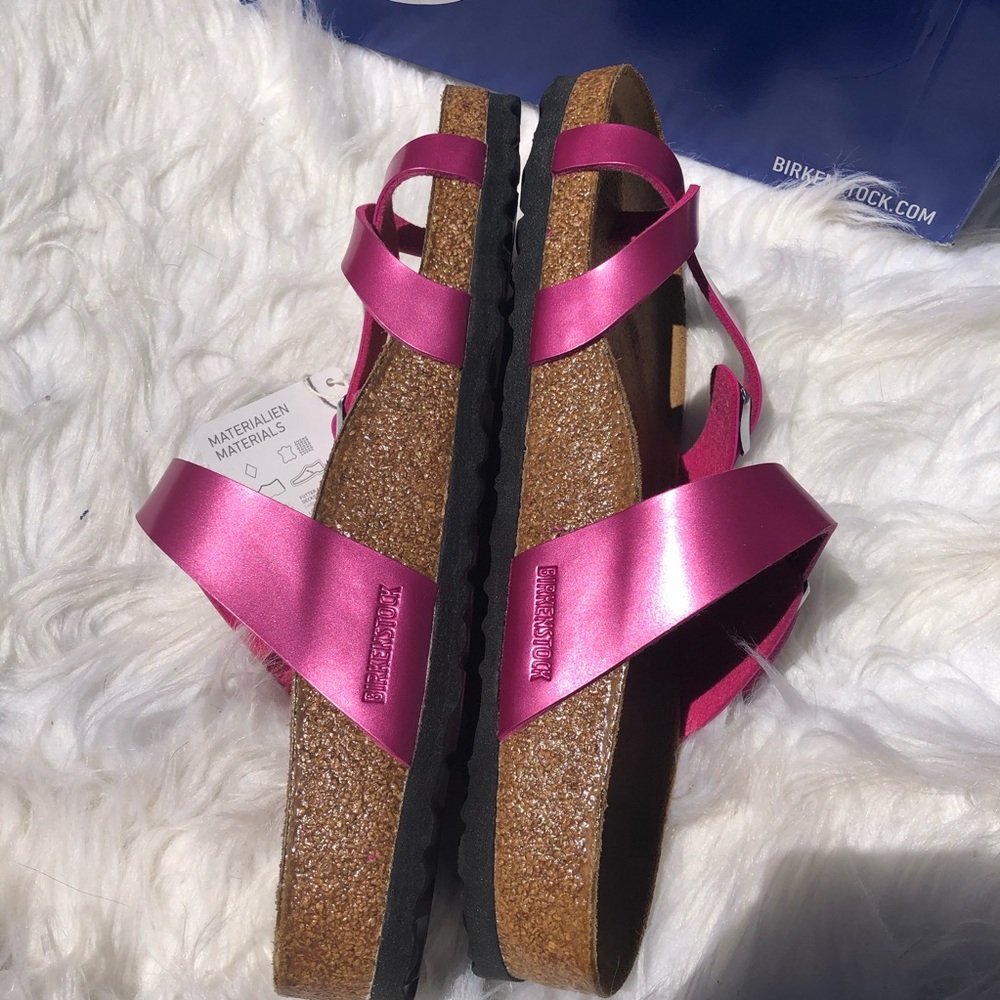 Birkenstock Mayari metallic magenta sandal NWT - Picture 2 of 13